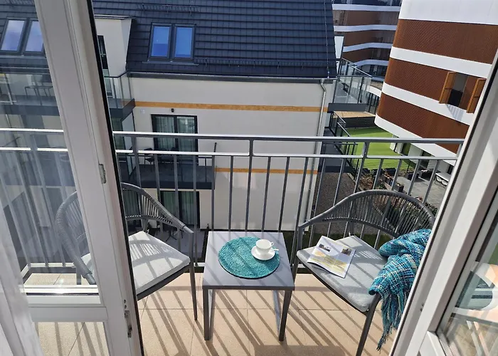 Stylish Vacation Apartment With Parking In Miedzyzdroje By Noclegi Renters