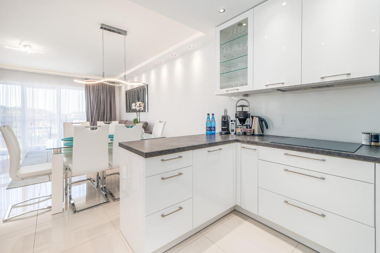 Apartment Stylish Vacation With Parking In By Renters Miedzyzdroje